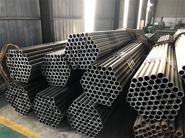 鹤壁小口径厚壁无缝钢管