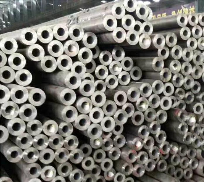 鹤壁GB8162结构用无缝钢管