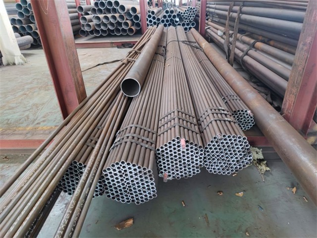 鹤壁15crmog无缝钢管