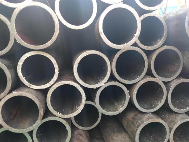 鹤壁10#结构用无缝钢管